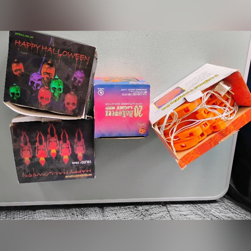 Assorted Halloween String Lights - Picture 2 of 5